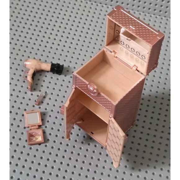 Rainbow High Vision Divas Sabrina St Cloud Rolling Vanity Case Accessories - Picture 2 of 9